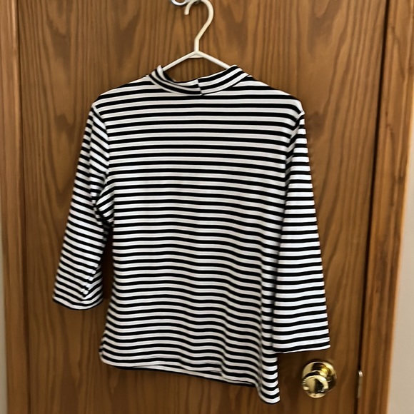 Beecher Brook blouse. Black and white striped. Size Medium. - Picture 4 of 4